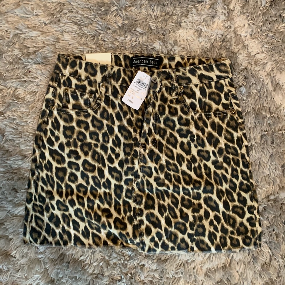 Leopard skirt
